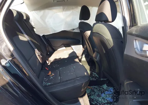 2024 Kia Forte Lxs z USA, uszkodzony, nr VIN 3KPF24AD6RE747233